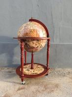 Bar - Hout, pasta - Globevormige bar, lade voor likeuren