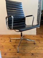 Vitra - Charles & Ray Eames - Bureaustoel - EA 112 / 119