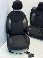 Peugeot 2008 bj.2017 bekledingset stoelen compleet zwart, Auto-onderdelen, Interieur en Bekleding, Gebruikt, Peugeot