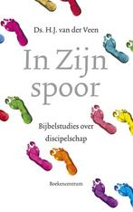 In zijn spoor 9789023928294 H.J. van der Veen, Verzenden, Zo goed als nieuw, H.J. van der Veen