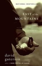 East of the Mountains | 9781400032655 | David Guterson, Zo goed als nieuw, David Guterson