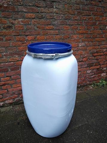 Plastic vaten 70 liter, dekselvaten plastic, kunstof vaten beschikbaar voor biedingen