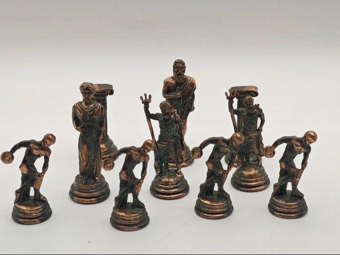 Miniatuur figuur - Lot of 10 Solid Copper Miniatures (4.7–6, Antiek en Kunst, Curiosa en Brocante