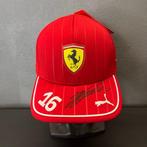 Ferrari - Formule 1 - Charles Leclerc - 2025 - Pet, Verzamelen, Nieuw