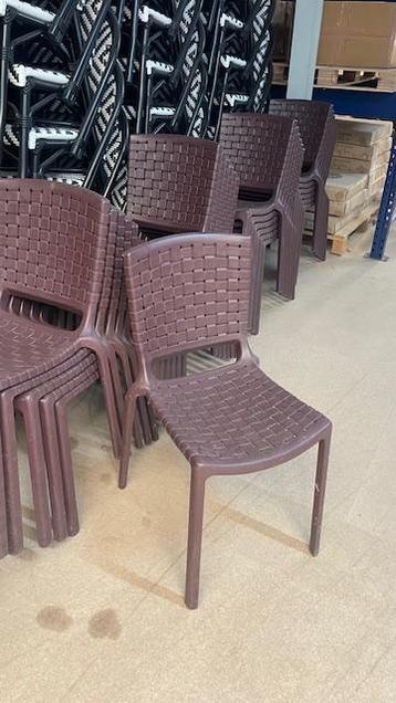 Pedrali terrasstoelen occasion 24 stuks beschikbaar voor biedingen