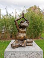 Beeldje - Mediterende kikker - Brons