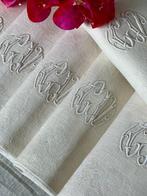 Tafelkleed met 12 bijpassende servetten, met de hand