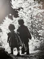 W. Eugene Smith - The walk to paradise garden photo by W., Antiek en Kunst, Kunst | Tekeningen en Foto's