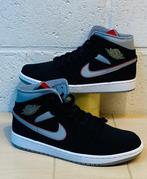 Air Jordan - Air Jordan 1 Mid, Black Particle Grey Gym Red -, Nieuw