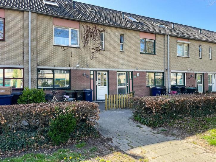 Appartement te huur in Almere - 20 m² - 1 kamer(s), Huizen en Kamers, Huizen te huur, Flevoland, Appartement