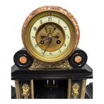 Klok en garnituur set (3) - - Verguld messing - 1850-1900 -