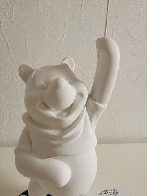 Leblon Delienne - Beeldje - Figurine Leblon Delienne Winnie, Verzamelen, Disney