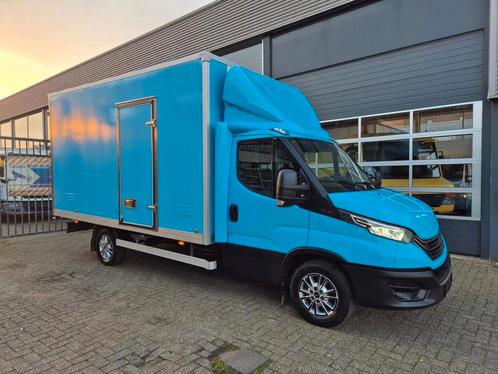 Iveco Daily 35S18 3.0D Koffer/ Xenon/ Airco, Auto's, Bestelauto's, Onderhoudsboekje, Lease, Zwart, Handgeschakeld, Overige kleuren