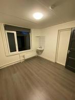 Studio te huur in Heerlen - 15 m² - 2 kamer(s) - 2 kamers, Huizen en Kamers, Heerlen