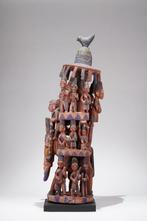 Een houten beeldhouwwerk - Yoruba - Nigeria