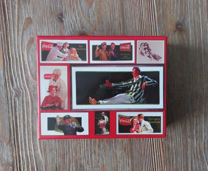 Themacollectie - Coca-Cola Fles Evolutie Set – 1996, Antiek en Kunst, Antiek | Speelgoed