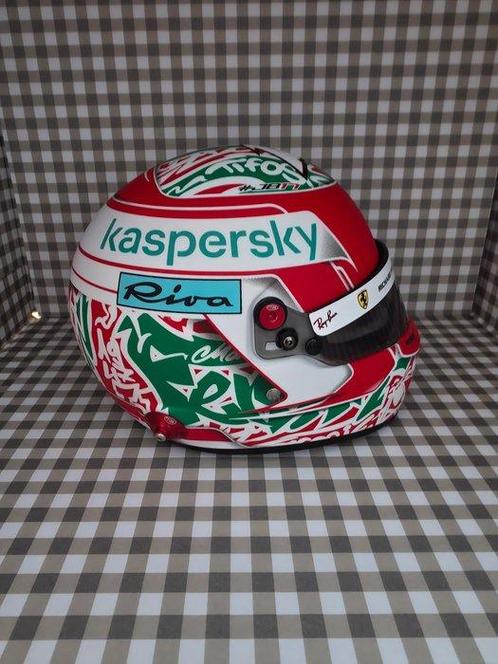 Scuderia Ferrari - Formel 1 - Charles Leclerc - 2021 - Helm, Verzamelen, Automerken, Motoren en Formule 1