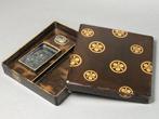 Doos - Suzuri-bako schrijfdoos set met Samurai Wapen Maki-e