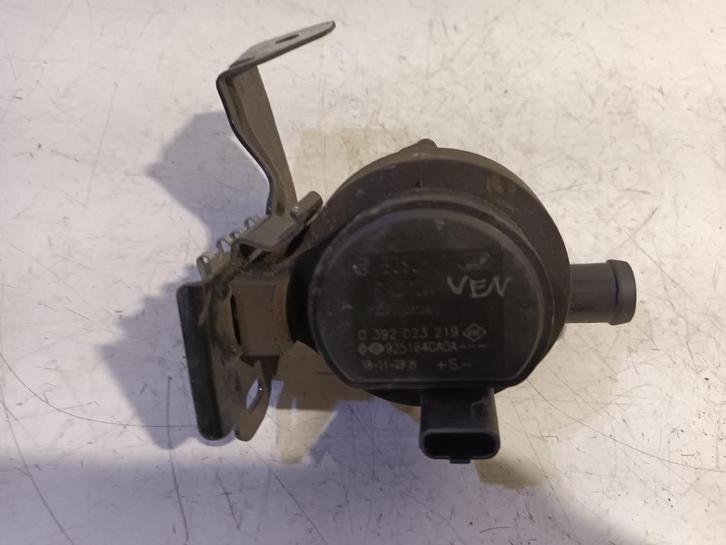 Waterpomp Opel Vivaro B 1.6 CDTi 0392023219, Auto-onderdelen, Motor en Toebehoren, ARN erkend, Stiba lid, Erkend duurzaam, Gebruikt