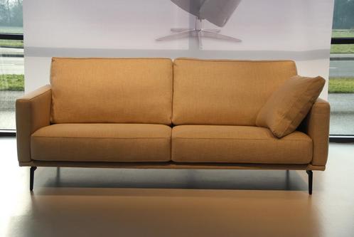 3,5 zitsbank Cartel Living in stof Blend zand 220 cm breed, Huis en Inrichting, Banken | Bankstellen, 200 tot 250 cm, 75 tot 100 cm