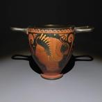 Oud-Grieks Skyphos met de voorstelling van Aphrodite. 4e