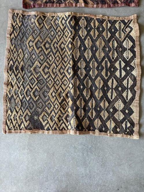 Kuba - Textiel (4) - 58 cm - 53 cm - Velours de Kasaï, Antiek en Kunst, Kunst | Niet-Westerse kunst