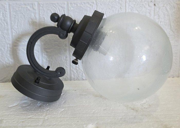 Wandlamp (5) - gietijzer, Glas - buitenbol, Antiek en Kunst, Curiosa en Brocante