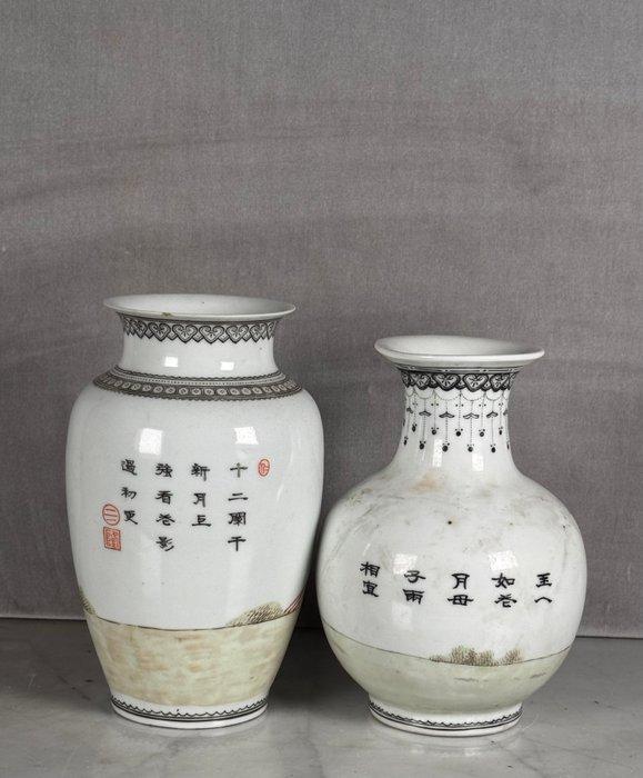 Vaas - Porselein - China - 2 vazen, Antiek en Kunst, Antiek | Overige Antiek
