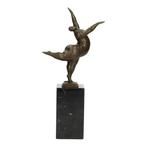 Beeldje - Dancing lady - Brons, Marmer