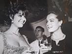 Robert Cohen - Claudia Cardinale and Romy Schneider in 1962, Antiek en Kunst