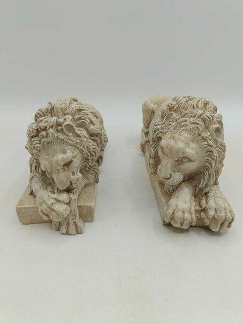 sculptuur, Coppia di leoni il dormiente e il vegliante -, Antiek en Kunst, Curiosa en Brocante
