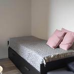 Studio met eigen badkamer en wasmachine, Huizen en Kamers, Overige regio's