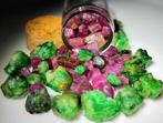 Robijnen en smaragden natuurlijke ruwe steen - 275 ct Geen, Verzamelen, Mineralen en Fossielen
