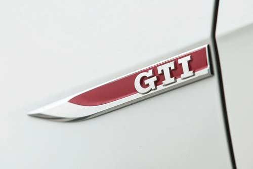 VW Golf 7 VII GTI zijscherm logo embleem set origineel, Auto diversen, Auto-accessoires, Nieuw, Verzenden