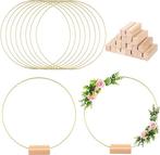 Gouden Decoratieve Ringen met Houten Basis - Set van 6, Hobby en Vrije tijd, Feestartikelen, Verzenden, Nieuw