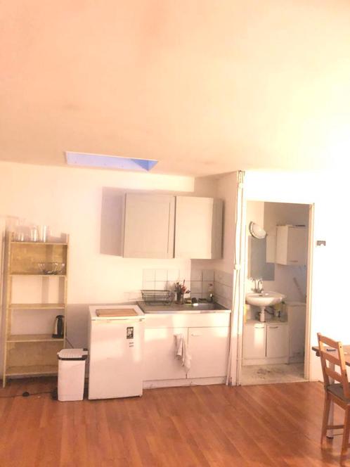Eigen Kamer aan Mathenesserweg, Rotterdam, Huizen en Kamers, Kamers te huur, 50 m² of meer, Rotterdam