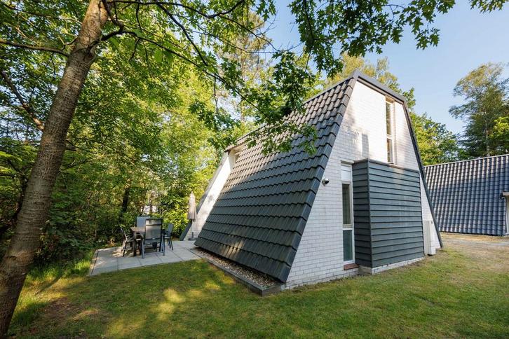 Gelderland: Bungalowpark Hoenderloo nr nr. 201 Hennep te, Huizen en Kamers, Recreatiewoningen te koop, Gelderland