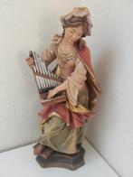 Snijwerk, farbige Heiligenfigur Die Heilige Cacilia /