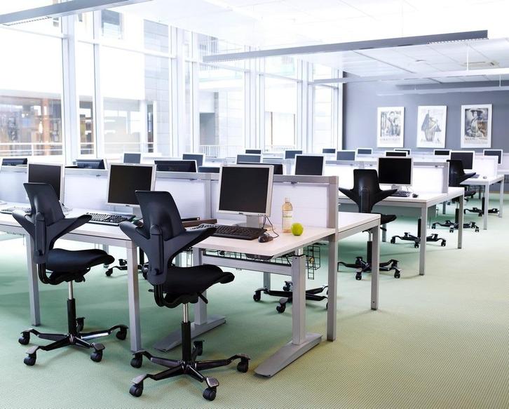 HÅG Capisco Puls 8020 bureaustoel, Zakelijke goederen, Kantoor en Winkelinrichting | Kantoormeubilair en Inrichting, Stoel, Nieuw in verpakking