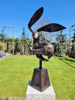 sculptuur, Jumping Hare XL - 80 cm - Brons