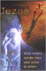 JEZUS VOLGEN ZONDER HEM VOOR SCHUT TE ZETTEN 9789060677704, Boeken, Verzenden, Gelezen, T. Campolo