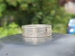 Ring gemaakt uit 1 Gulden munt met jaartal van zilver!