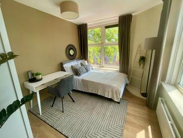 Eigen Kamer aan Putsebocht, Rotterdam beschikbaar voor biedingen