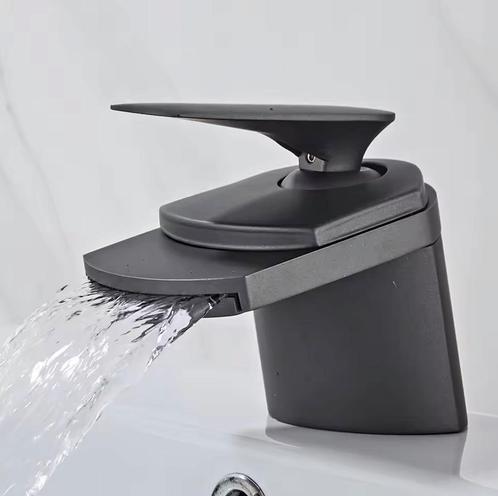 Luxe Waterval Kraan - in meerdere kleuren - Wasbak Kraan, Doe-het-zelf en Verbouw, Sanitair, Nieuw, Chroom, Glas, Verzenden