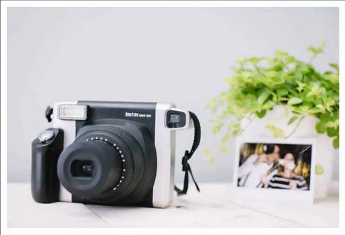 Polaroid camera huren | Fuijfilm Instax wide 300, Hobby en Vrije tijd, Feestartikelen | Verhuur, Geboorte of Huwelijk, Nieuw, Ophalen of Verzenden