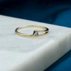 Gouden solitair ring met zirconia | Assos (subtiele ring), Gebruikt, Overige kleuren, Ophalen of Verzenden, 17 tot 18