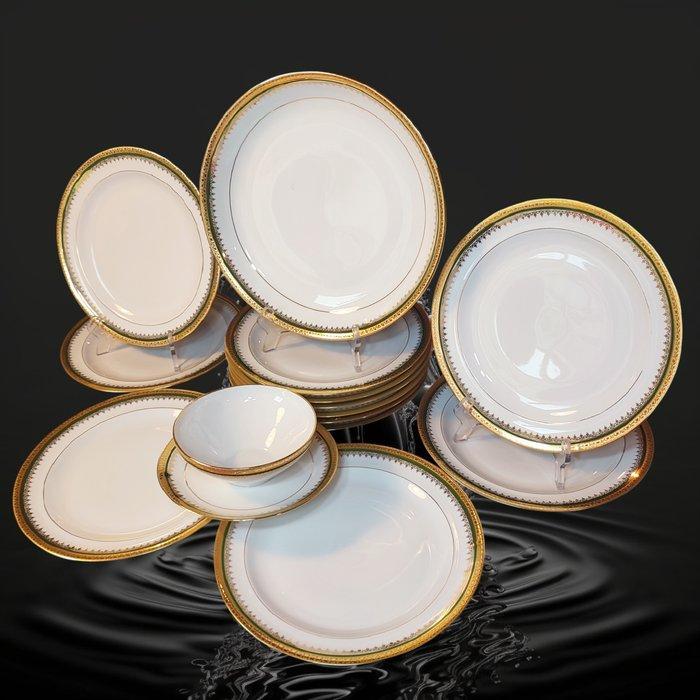 Manufacture Chastagner - Tafelservies (14) - Groene fries, Antiek en Kunst, Antiek | Meubels | Tafels
