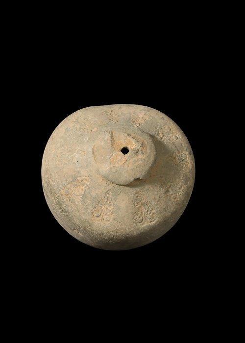 Byzantijns Keramiek Handgranaat met gegraveerde versiering, Antiek en Kunst, Antiek | Overige Antiek