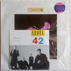 LP gebruikt - Level 42 - World Machine (Sealed 1986 Press..., Cd's en Dvd's, Verzenden, Zo goed als nieuw