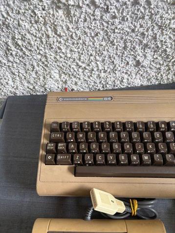 Commodore 64 - Computer beschikbaar voor biedingen